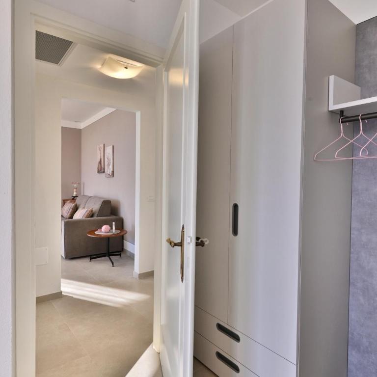 Appartamento Alba by Theater Home - Appartamento con 1 Camera da Letto - 8