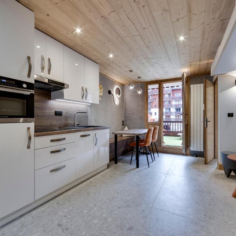 Appartement Ski aux Pieds 2100m - Le Nid Tignes Val Claret - Apartment with Mountain View - 1