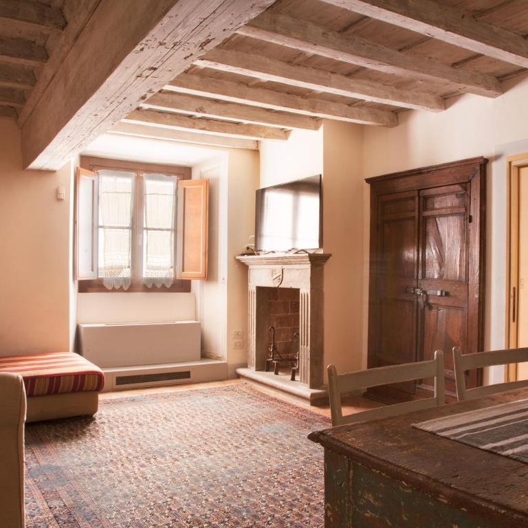 Time Machine - Two-Bedroom Deluxe Apartment - 7