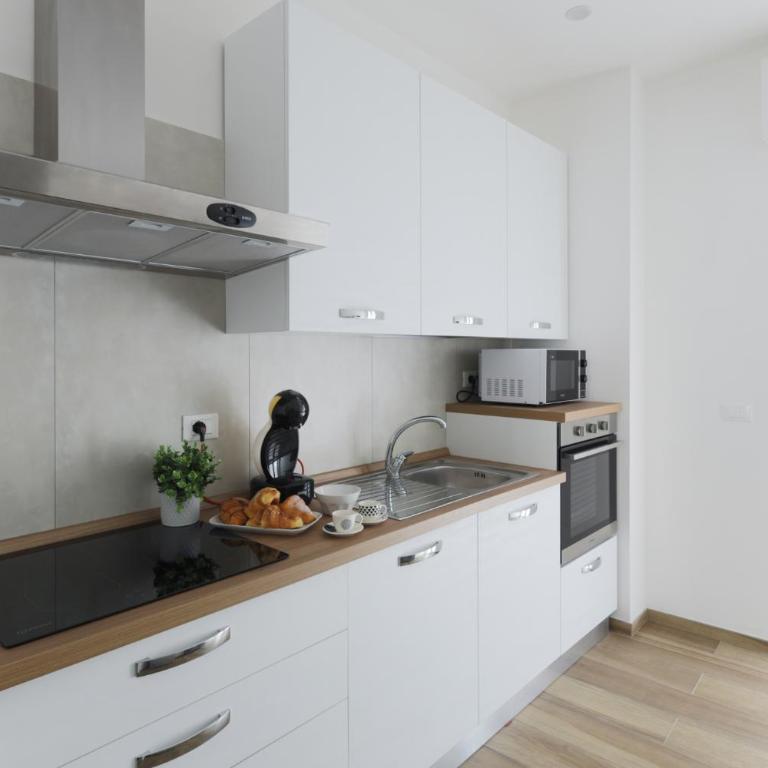 Well Done - 50mt Isola Pedonale Centro - 10 Min Mare - Three-Bedroom Apartment - 11