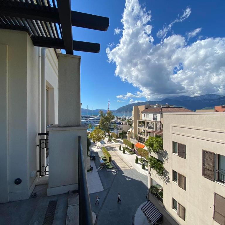 Porto Montenegro Luxury Apartment - One-Bedroom Apartment - 1