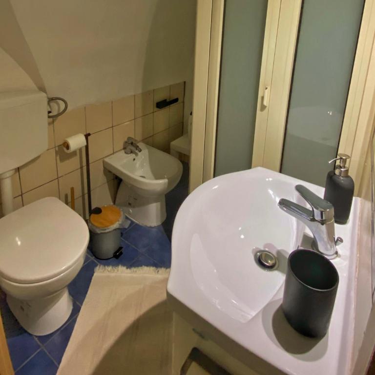 NiceHouse - Two-Bedroom House - 10