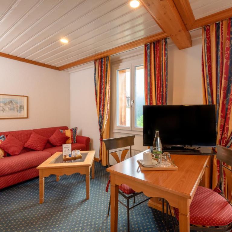 Derby Swiss Quality Hotel - Doppelzimmer Comfort Basic mit Sitzecke, ohne Balkon - 2