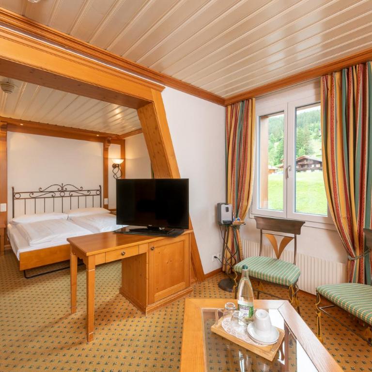 Derby Swiss Quality Hotel - Doppelzimmer Comfort Basic mit Sitzecke, ohne Balkon - 8