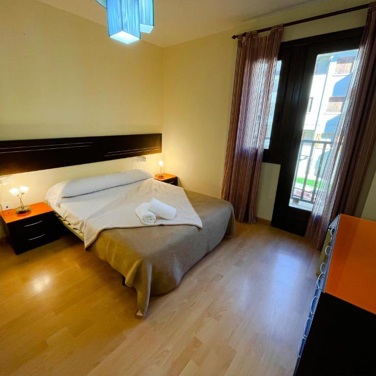 Apartamentos Villanua Collarada 3000 - Two-Bedroom Apartment - 1
