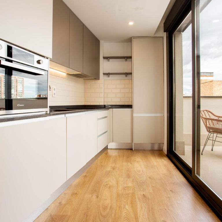 Rubik en Madrid - One Bedroom with Terrace - 9