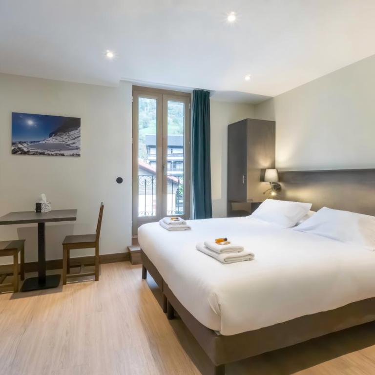 Hostellerie du Petit Saint Bernard - Chambre Double Supérieure avec Cuisine - 6