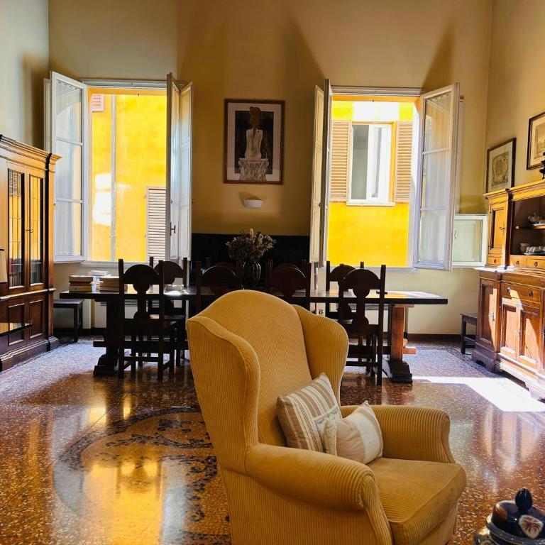 Bologna Medieval Art Loft - One-Bedroom Apartment - 1