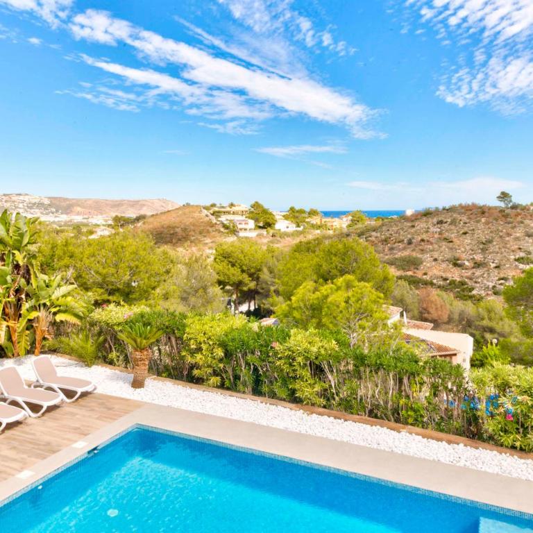 Villa Hibiscus - A modern villa for 10 guests - Villa - 33