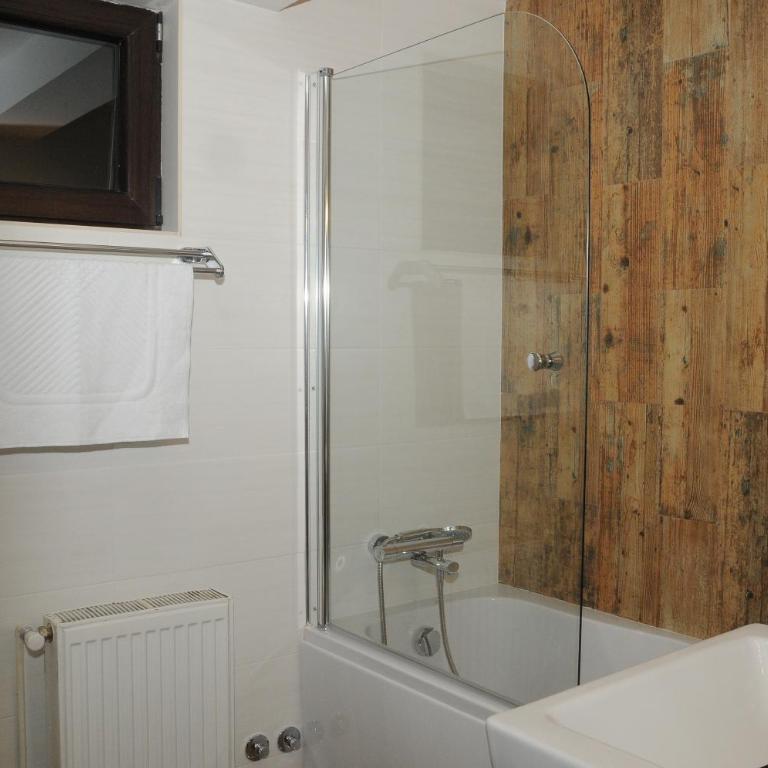AS Apartments - One-Bedroom Apartment - 14