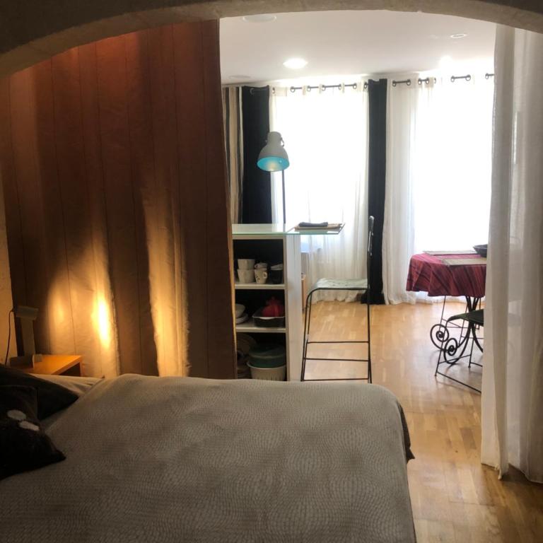 Studio Spacieux Cœur Historique - Appartement 1 Chambre - 6