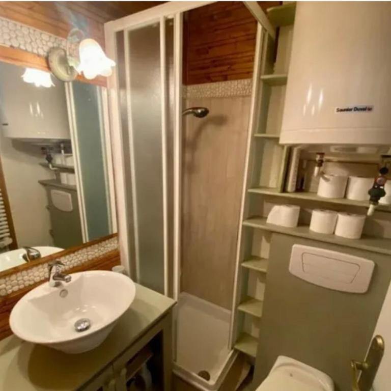chez olivier et valerie - One-Bedroom Apartment - 6