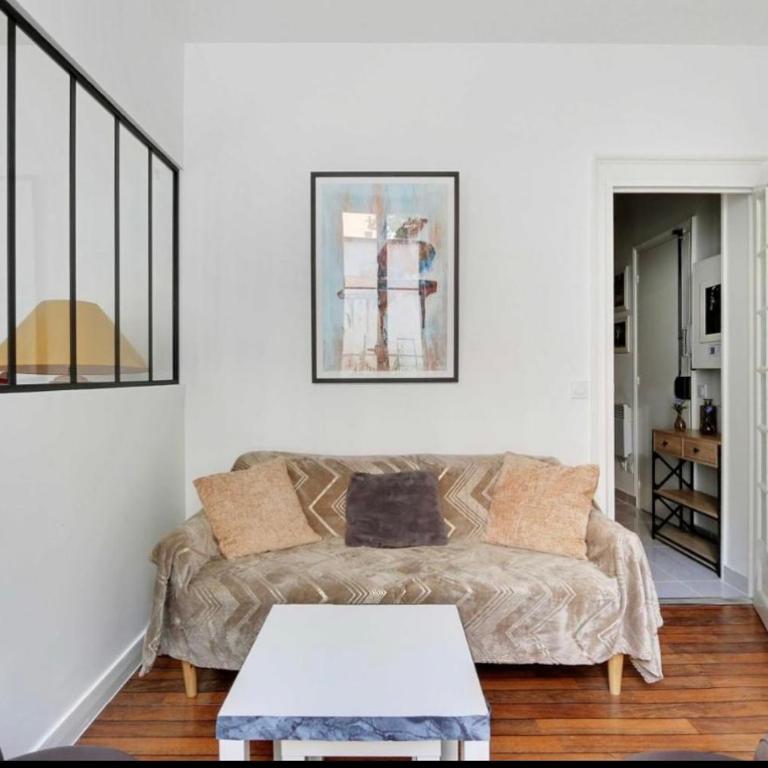 Appartement 33m2 , Magnifique 2 pièces, clair neuf - Appartement 1 Chambre - 12
