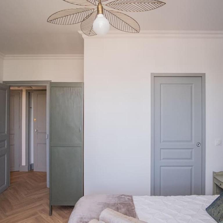 Magnifique appartement 3 étoiles, 2 salles de bain, 2 chambres à coucher, plage, hyper centre, entièrement rénové - Two-Bedroom Superior Apartment - 52