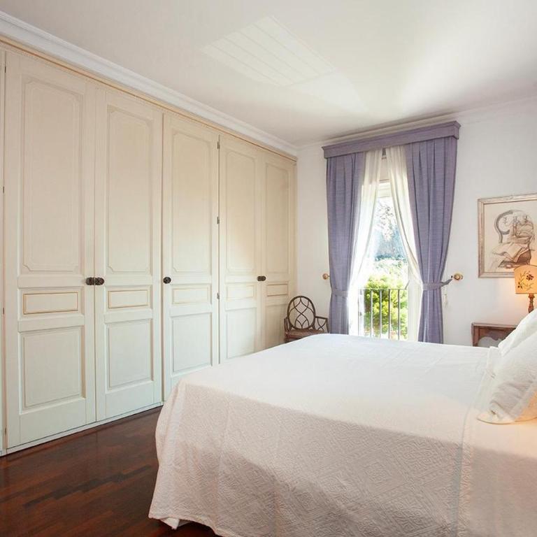 Casa Adele - Three-Bedroom Apartment with Park View - 29