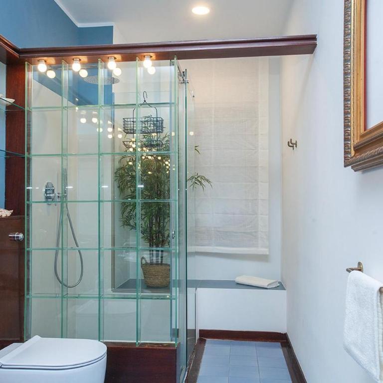 Casa Adele - Three-Bedroom Apartment with Park View - 47