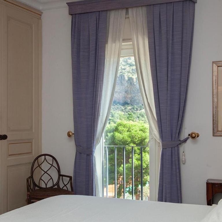 Casa Adele - Three-Bedroom Apartment with Park View - 30