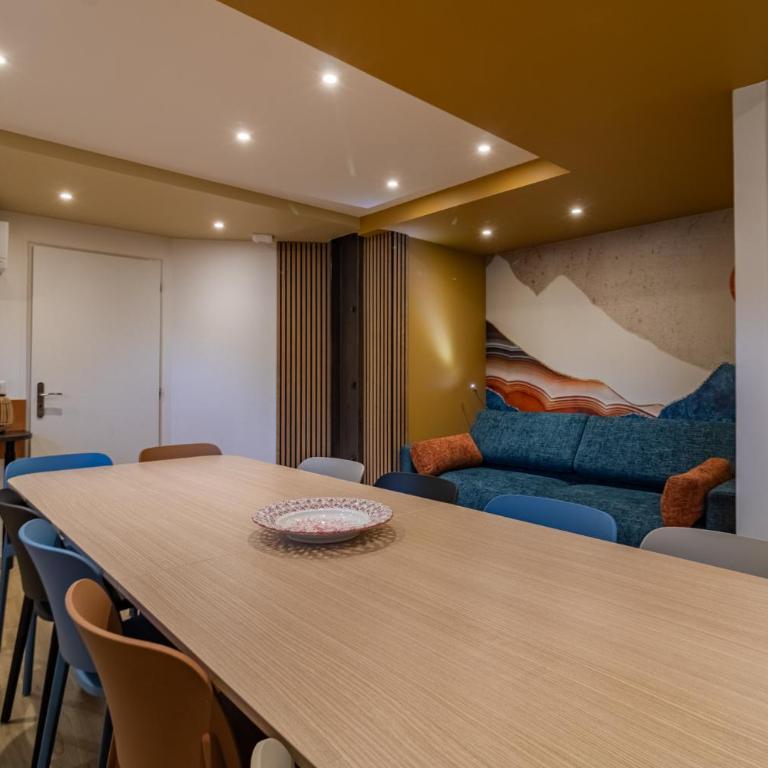 La Porte des Alpes chambres d'hôtes - Suite - Vue sur Jardin - 10