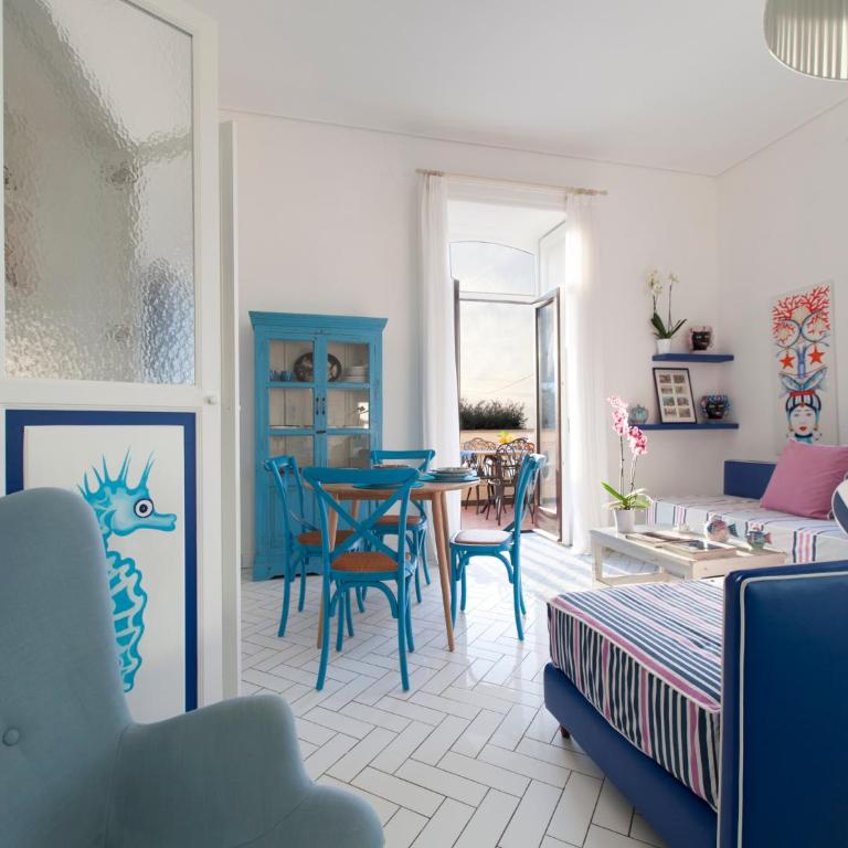 Terrace by the sea - Entire property with terrace - Two-Bedroom Apartment with Terrace and Sea View - 8