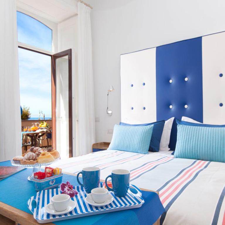 Terrace by the sea - Entire property with terrace - Two-Bedroom Apartment with Terrace and Sea View - 17