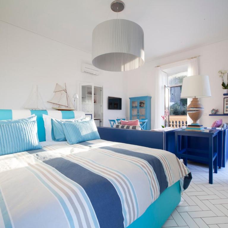 Terrace by the sea - Entire property with terrace - Two-Bedroom Apartment with Terrace and Sea View - 20