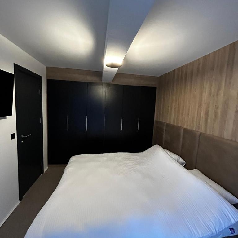 La Familia - One-Bedroom Apartment - 18