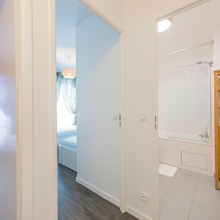 Le Cartier Appt F3, 7mn Disneyland, Parking,Terrace - Apartment mit 2 Schlafzimmern und Terrasse - 42