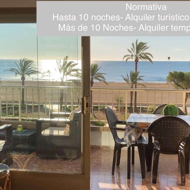 Apartamento en la playa Arensol Cullera - Two-Bedroom Apartment with Sea View - 1