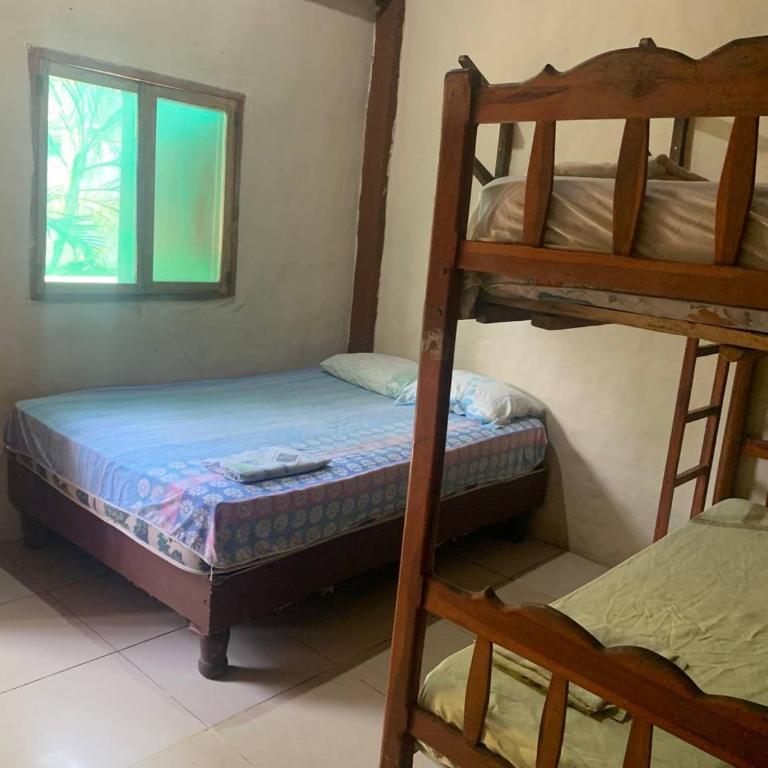 Hostal Mamacucha - Triple Room with Private Bathroom - 7