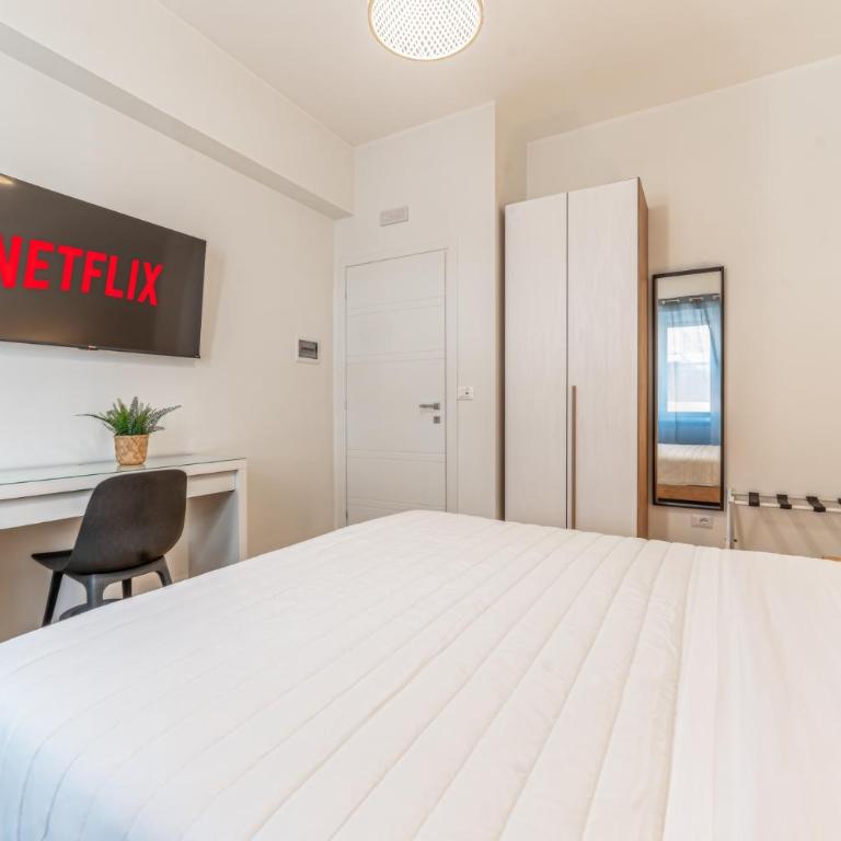 Lorena Cozy Rooms - Ospedale Gemelli - WiFi - Camera Matrimoniale Standard con Bagno in Comune - 4