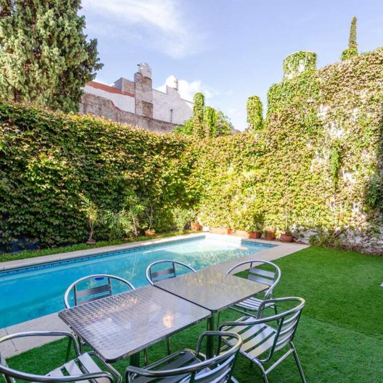 Blue Elephant House - Three-Bedroom House - 27