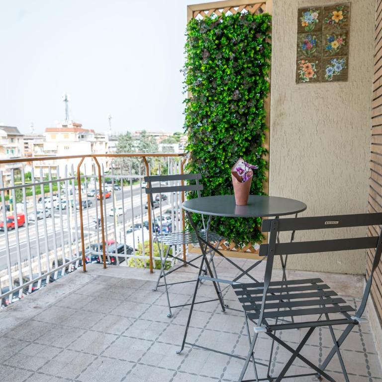 Lorena Cozy Rooms - Ospedale Gemelli - WiFi - Camera Matrimoniale Standard con Bagno in Comune - 1