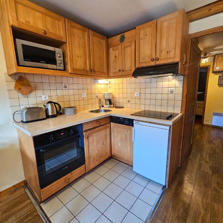 Appartement confort pour 4 pers, proche des pistes, cuisine équipée - FR-1-452-245 - Appartement (4 Adultes) - 8