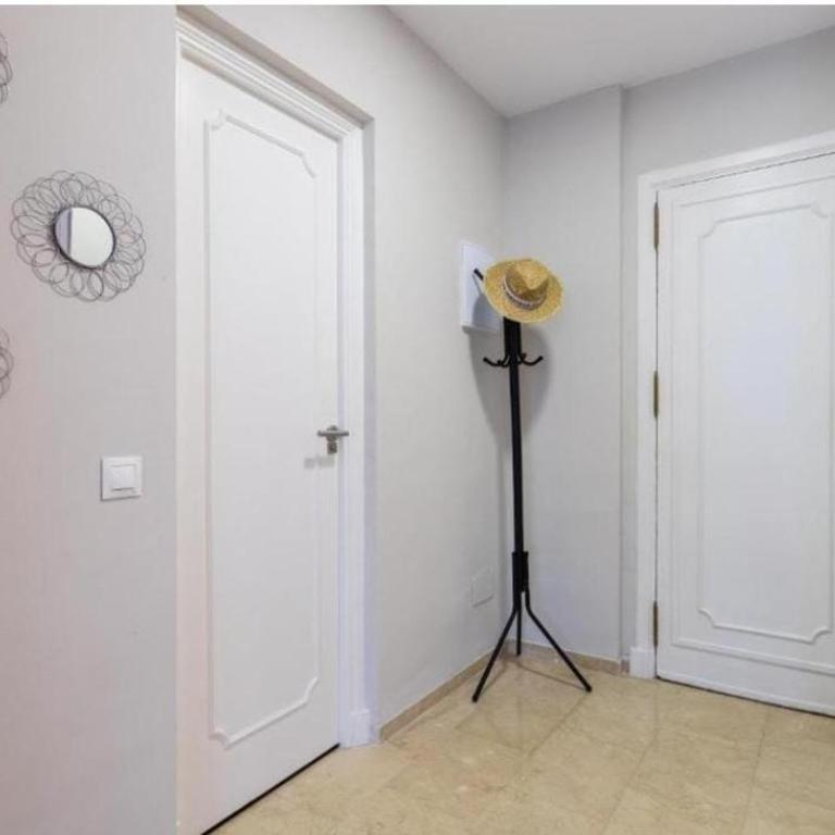 Las Acacias - One-Bedroom Apartment - 12