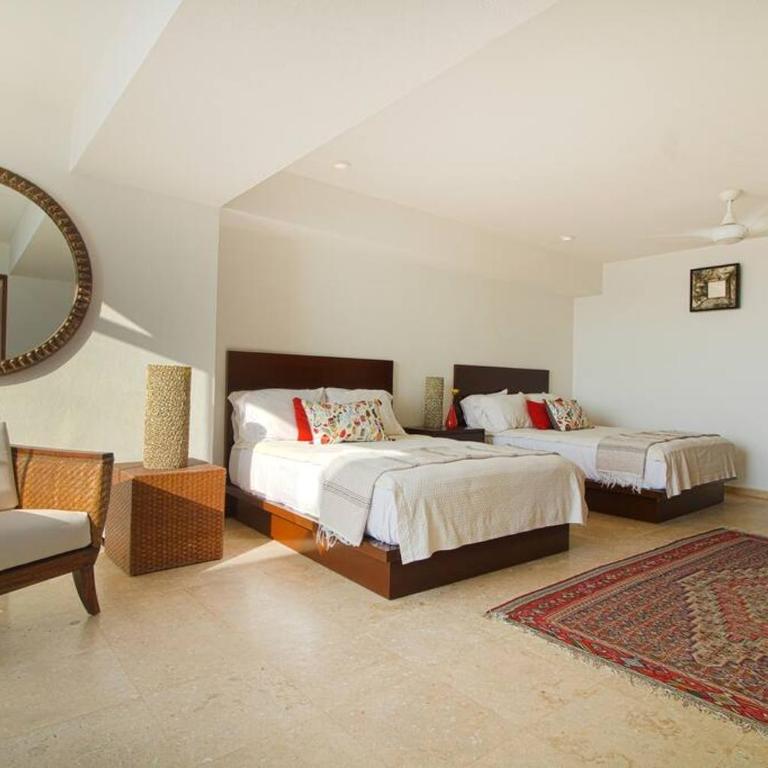 Two-Story Beachfront Oasis - Three-Bedroom Apartment - 16