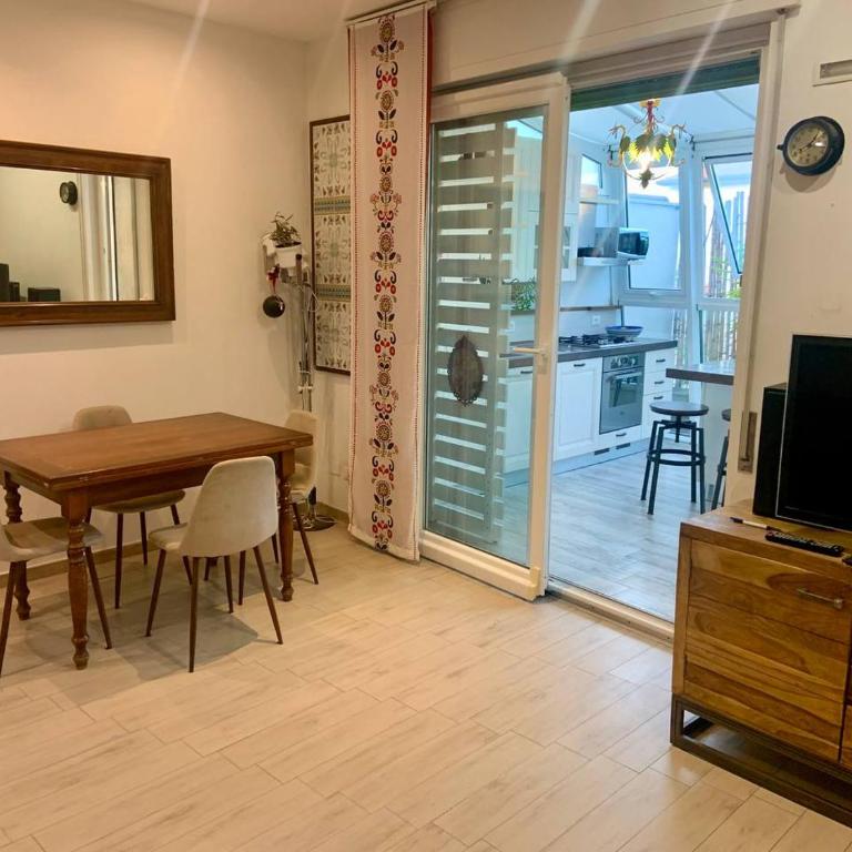 Alerì Central Apartment - Zona Pedonale - Appartamento con 1 Camera da Letto - 1