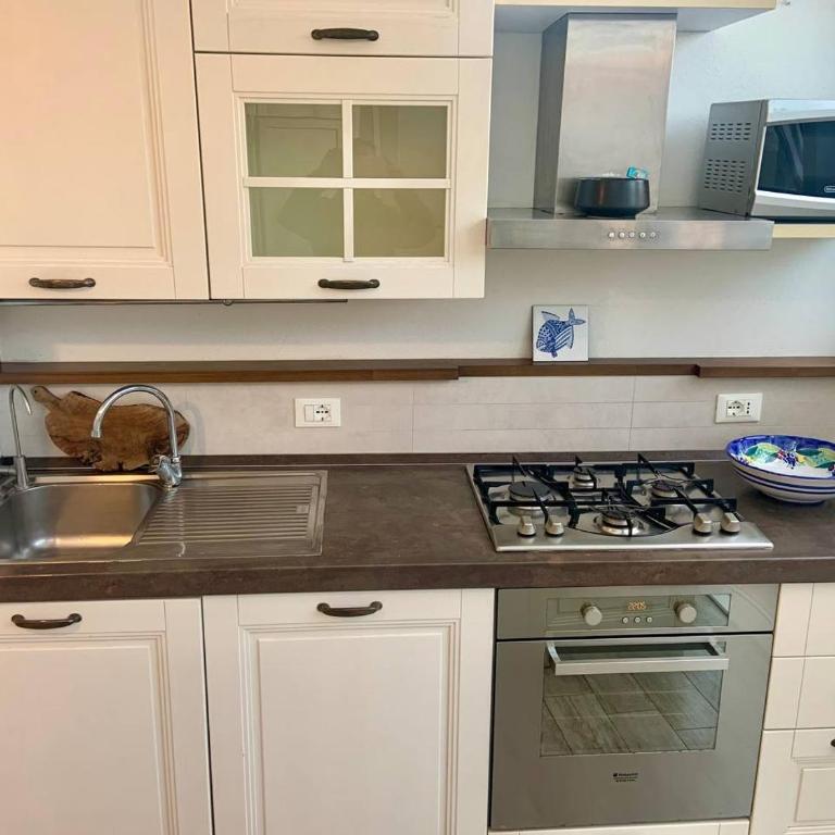 Alerì Central Apartment - Zona Pedonale - Appartamento con 1 Camera da Letto - 2