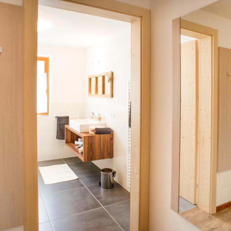 Prünsterhof Schenna - Appartamento con Vista e Balcone - 9