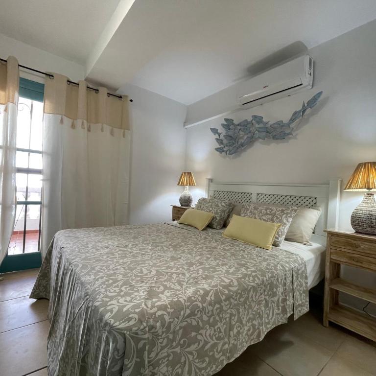 PORT ROYAL APARTMENTS, Heated pool, Speed WiFi, Terrace - Deluxe Apartment - 13