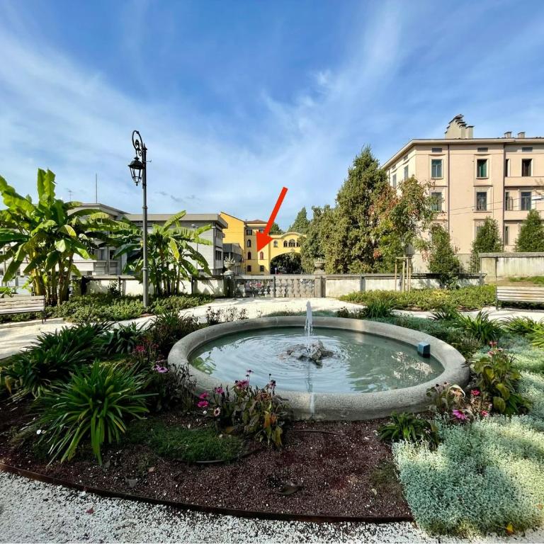 -Piazza Mazzini- 120 mq - 2 camere - 2 bagni e Garage - Appartamento con 2 Camere da Letto - 34