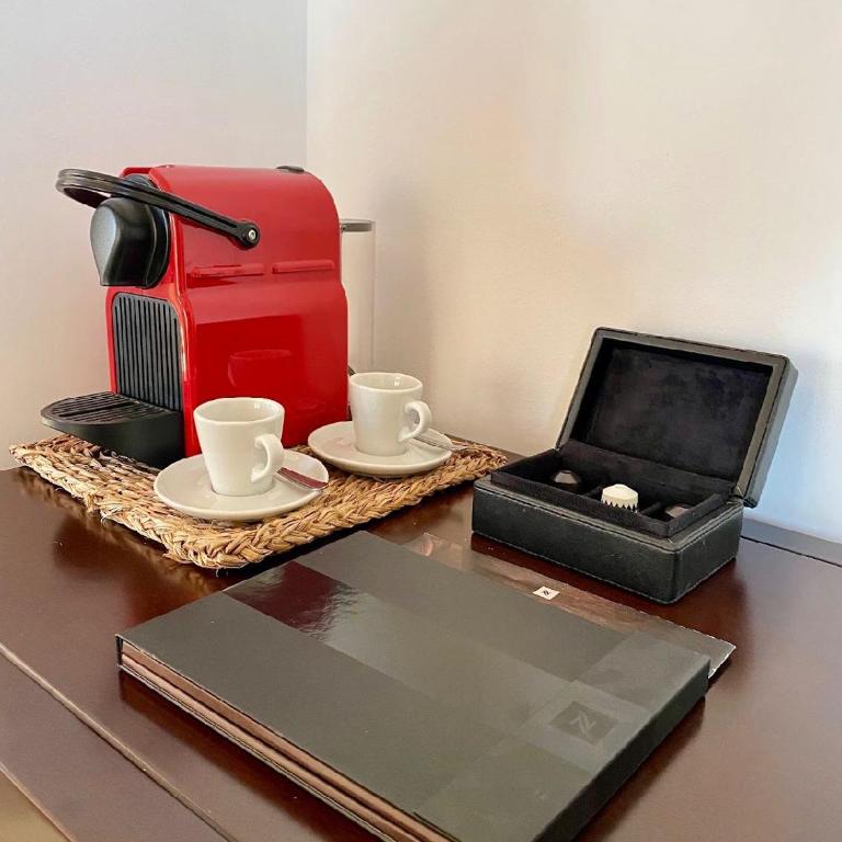 Real Hotel Luján - Habitación Doble Deluxe con balcón - 8
