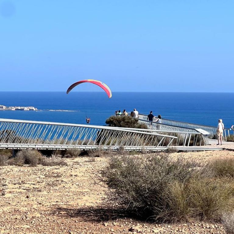 Turquesa del Mar - Charming Ground-Floor Spanish Apartment with Large Sunny Terrace - Apartamento de 2 dormitorios - 51