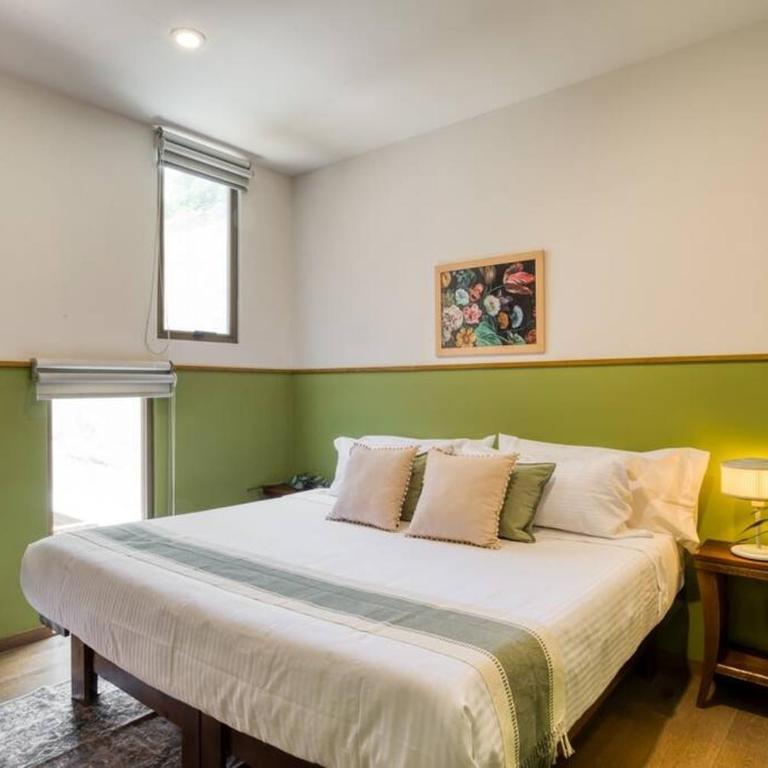 Tepic By MrW - Three-Bedroom House - 32