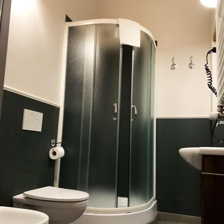 La Divina Dimora - Apartment with Shower - 9