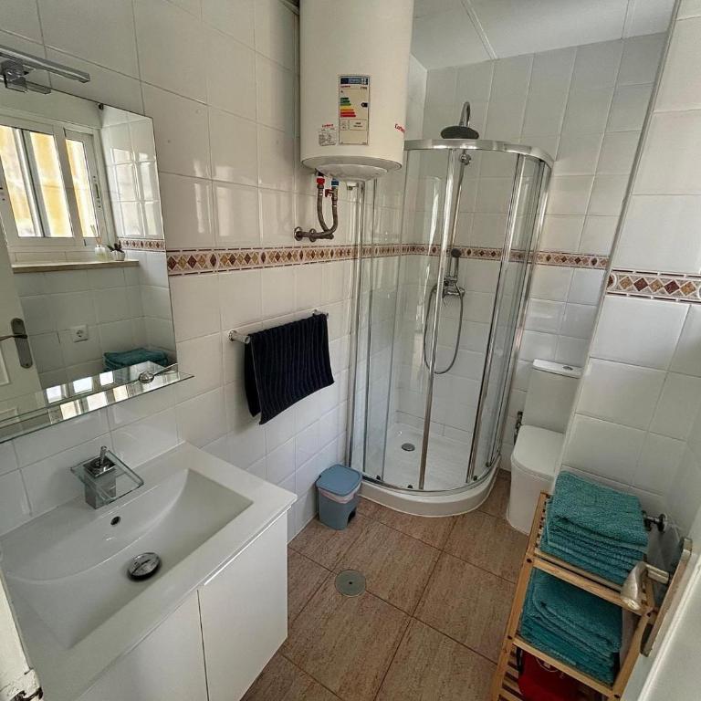 Apartment Sleeps 4 with Patio - Apartamento - 11