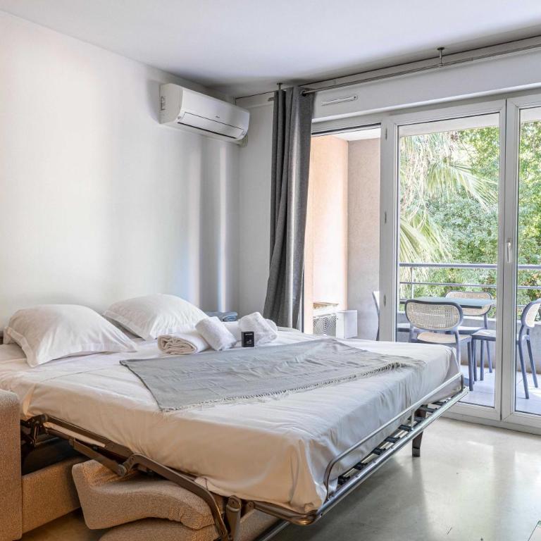 Magnificent apartment with parking - AC-balcony - Appartement - 2
