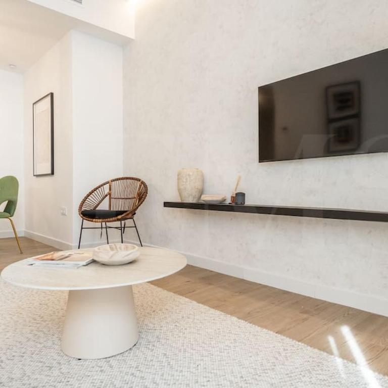 Delightful and bright apartment in center by REMS - Apartamento de 2 dormitorios - 16