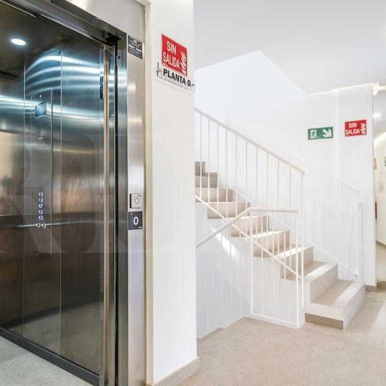 Delightful and bright apartment in center by REMS - Apartamento de 2 dormitorios - 29