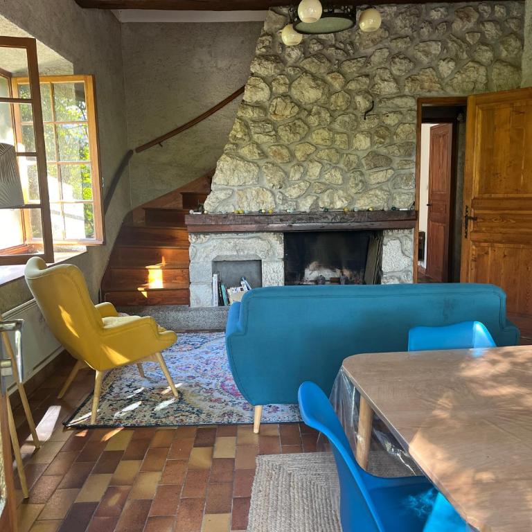 Maison Jumelée avec terrasse - A 200m du lac d'Annecy - Three-Bedroom Home - 31