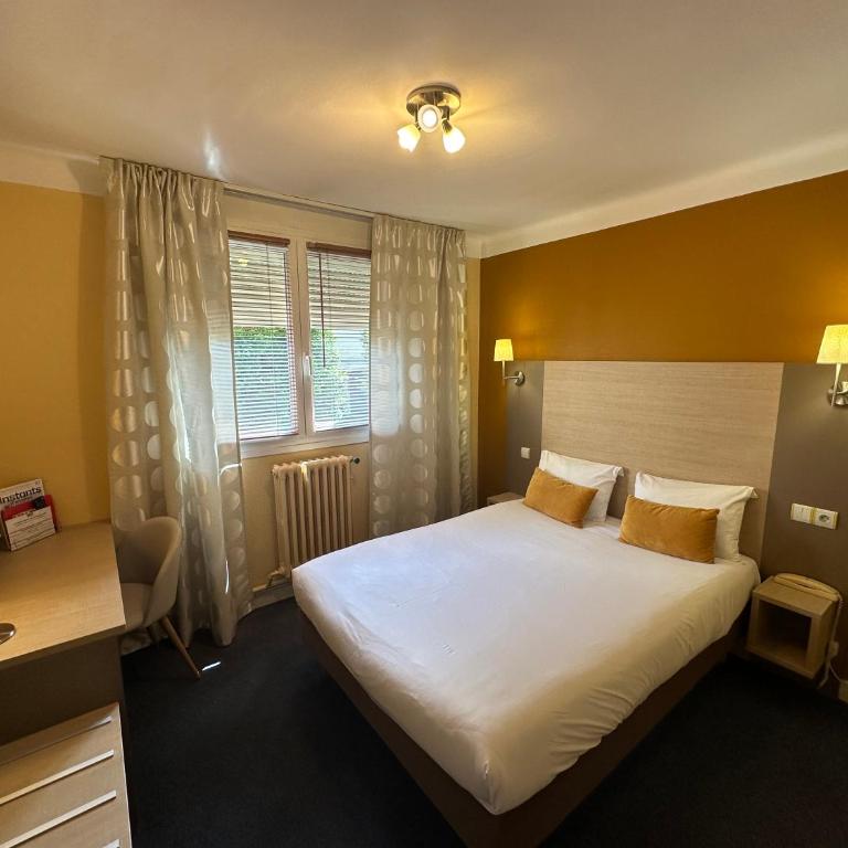 Hôtel de Caen - Chambre Double Confort - 6